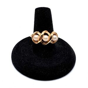 Vintage Avon Triple Twist Cocktail Ring with Faux Pearls 1972 Size 9 Adjustable